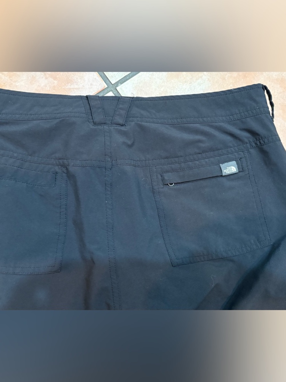 The North Face women’s Black hiking pants. Size 8 - Picture 5 of 6